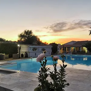 L'auberge Camarguaise 3*, Saintes-Maries-de-la-Mer Francia