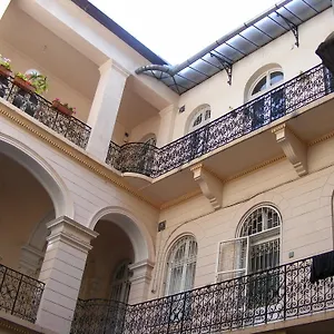 Hostel Yolo