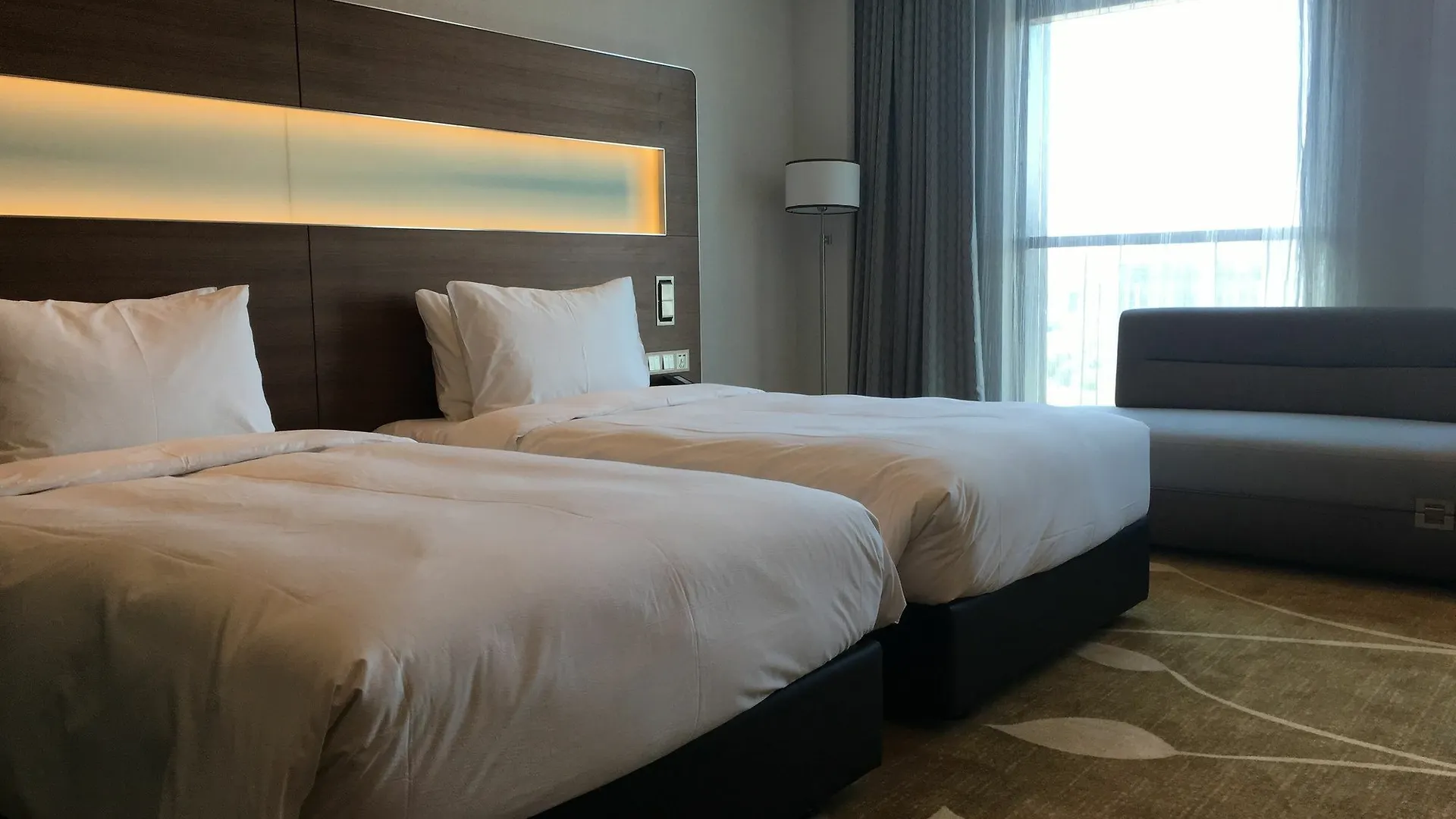 Novotel Shanghai Hongqiao Hotel