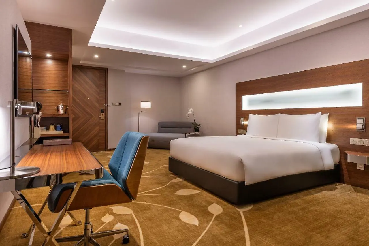 Novotel Shanghai Hongqiao 5*,  China